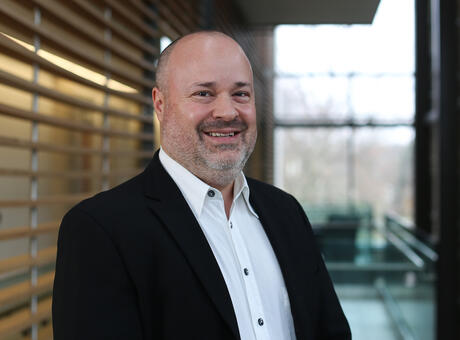 Dr. Michael Rauh