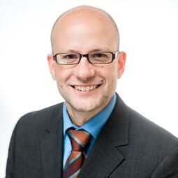 Dr. Christian Steidl
